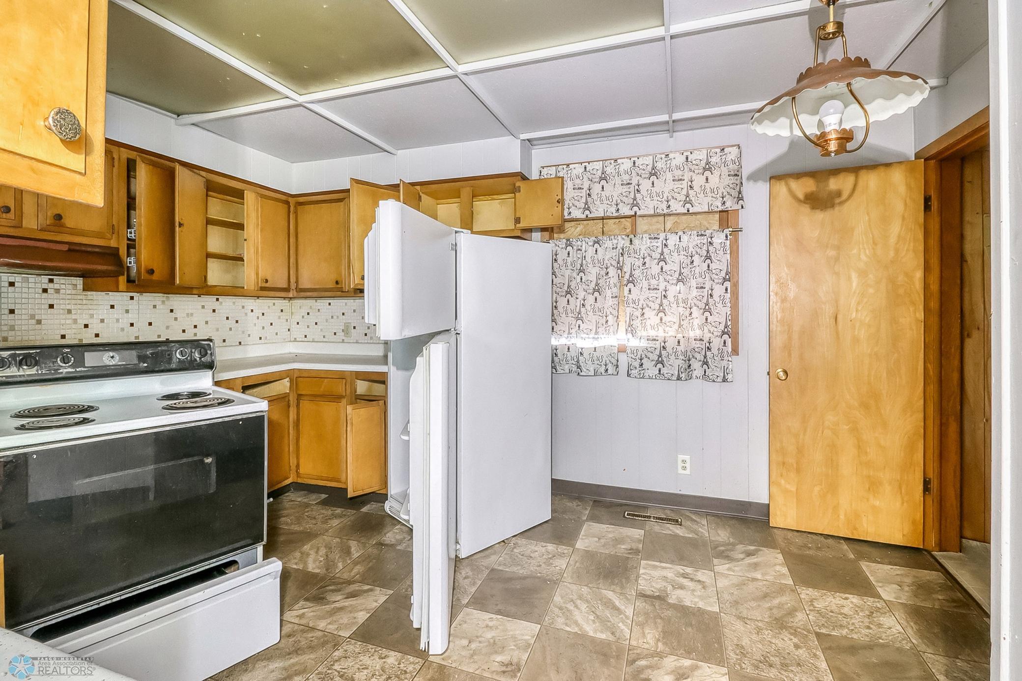 Unit 1_Kitchen1_1.jpg