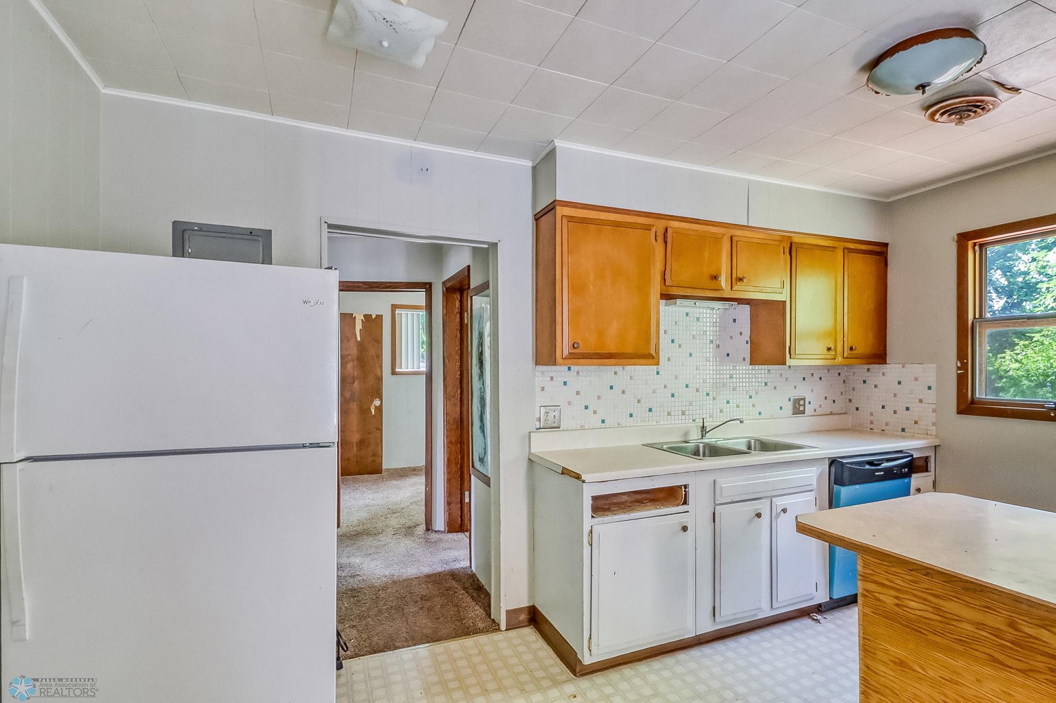 Unit 2_kitchen1_3.jpg
