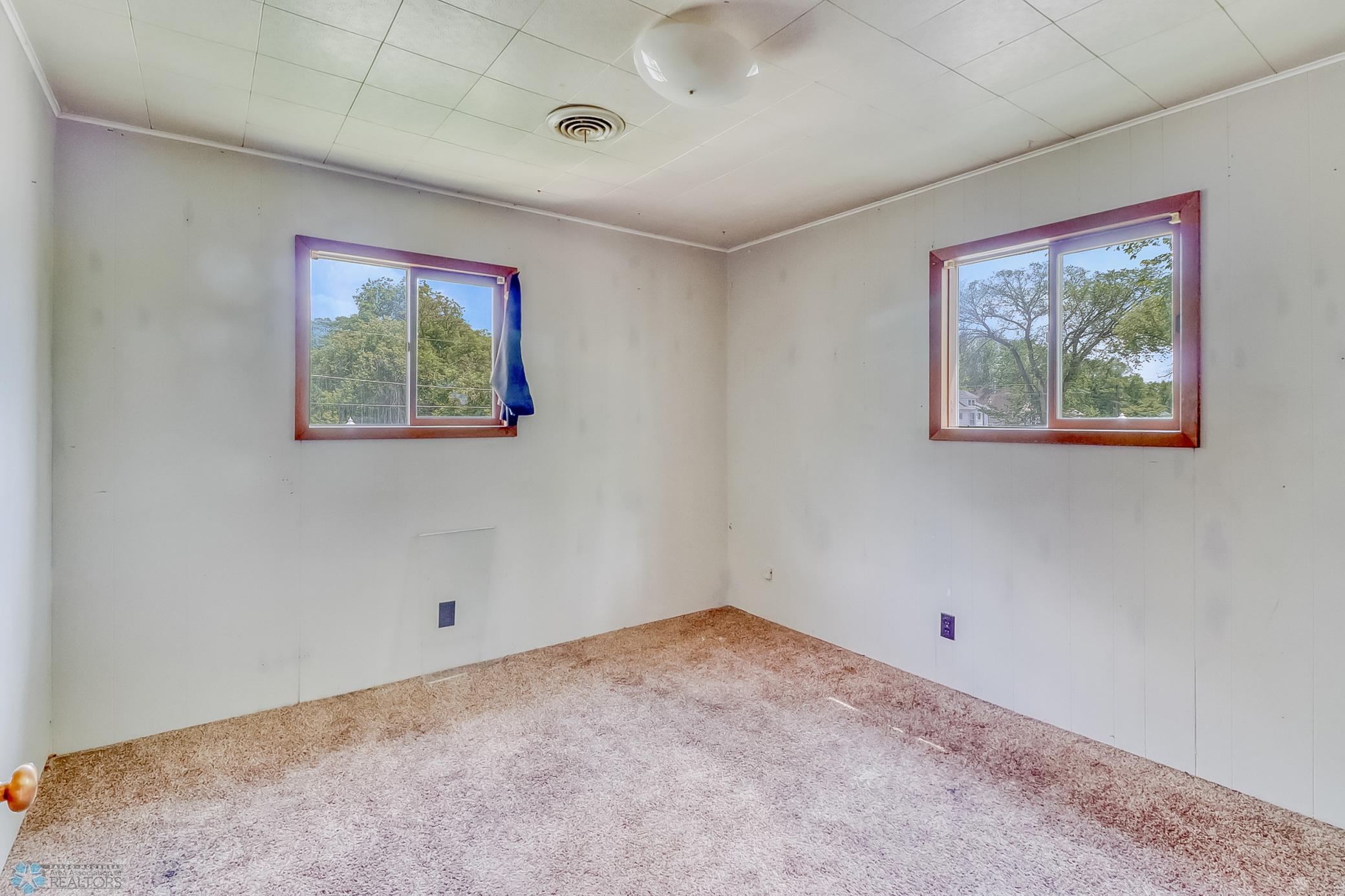 Unit 2_bedroom2_0.jpg