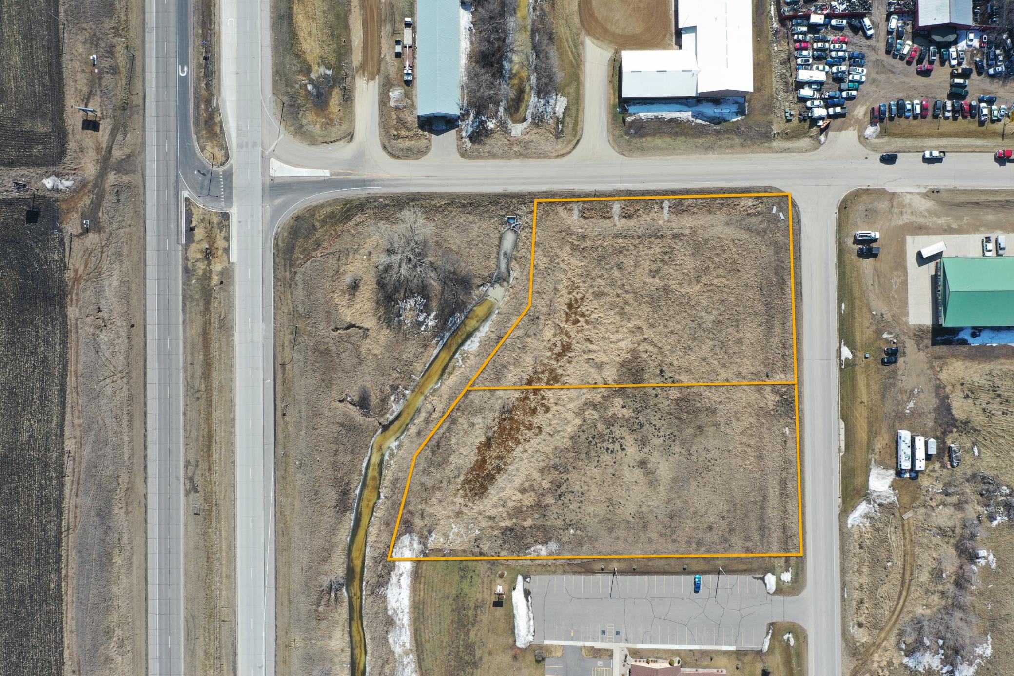 GOLDEN ACRES - N HWY 71?23DJI_0199