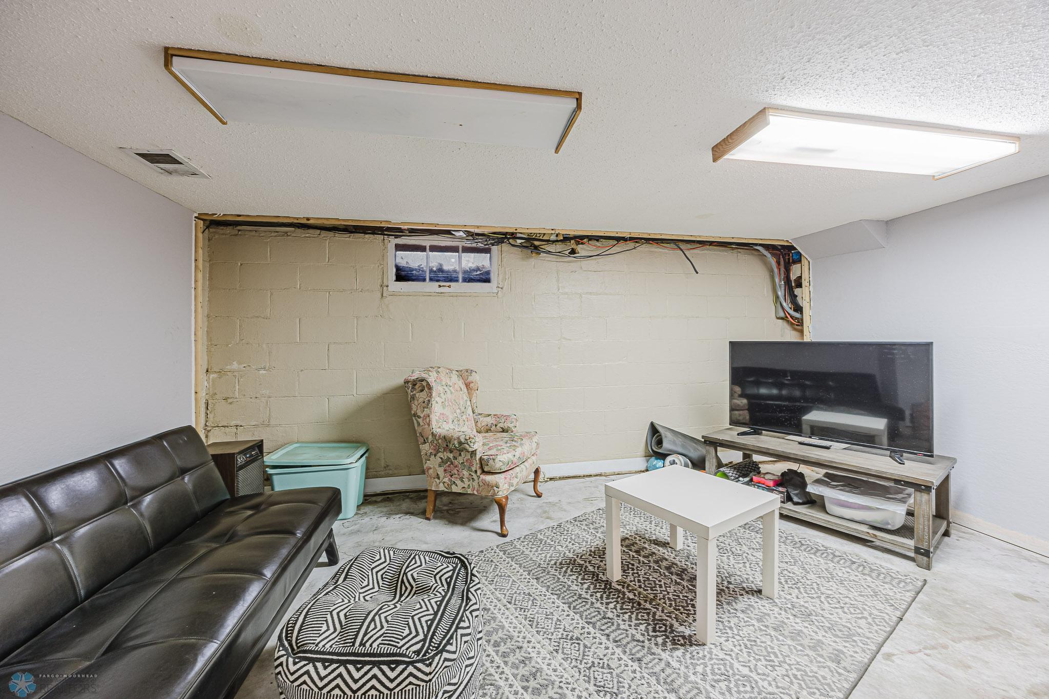 1019 3rd Ave N, Moorhead, MN, 56560-26.jpg