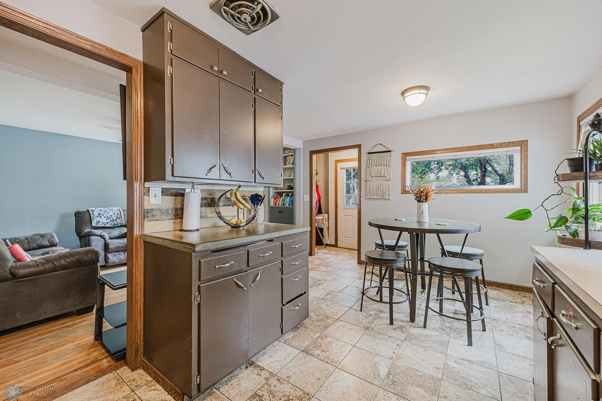 1019 3rd Ave N, Moorhead, MN, 56560-8.jpg