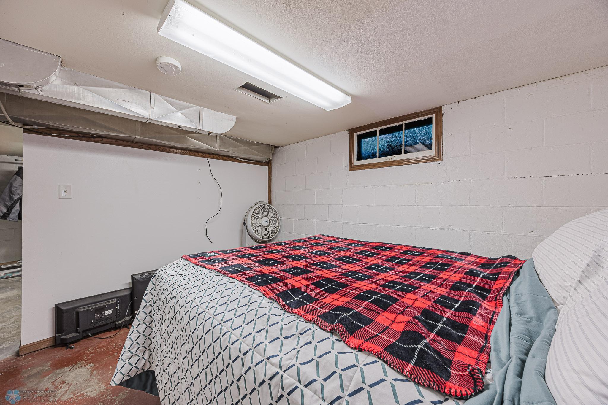 1019 3rd Ave N, Moorhead, MN, 56560-18.jpg