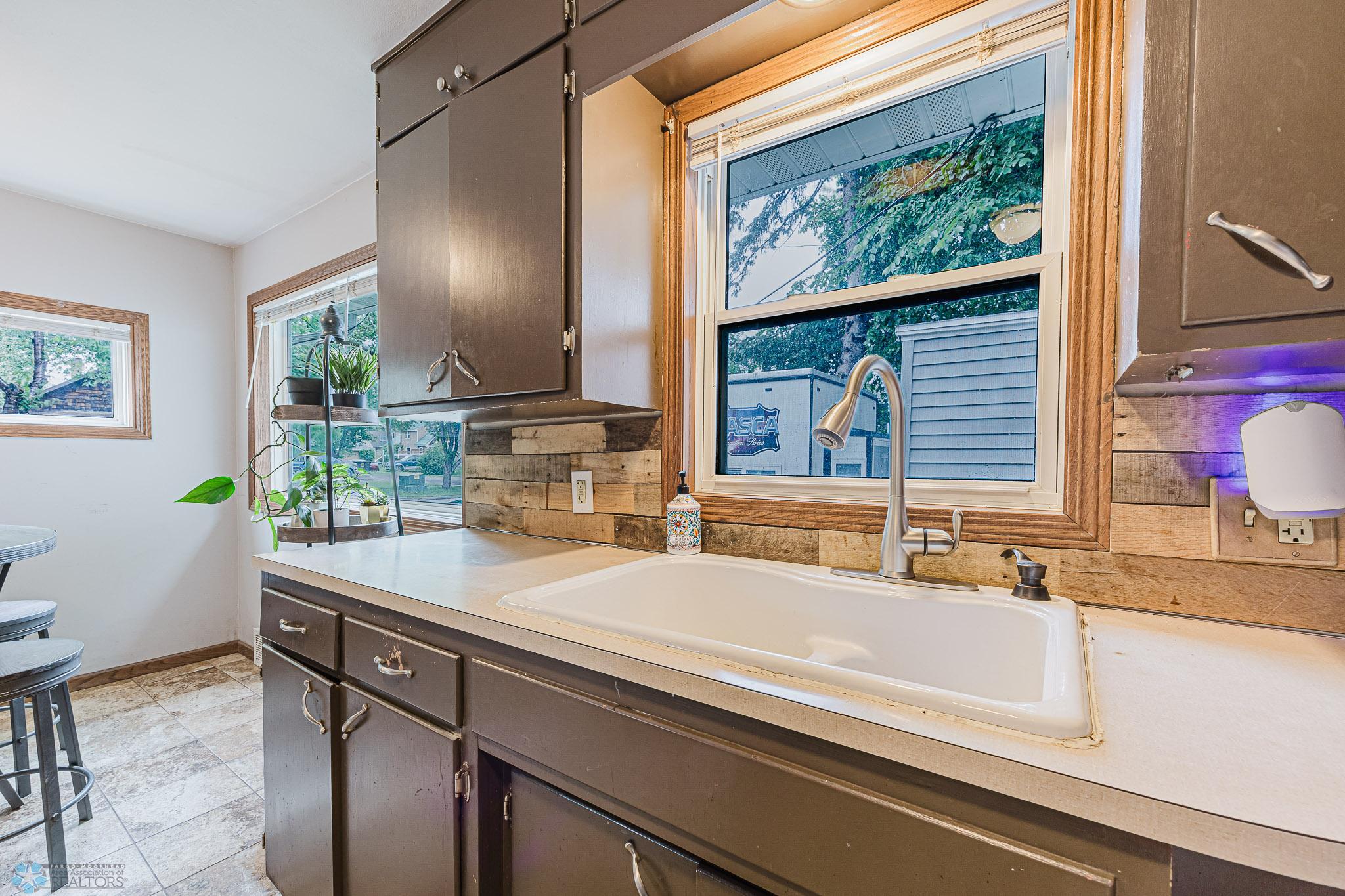 1019 3rd Ave N, Moorhead, MN, 56560-7.jpg