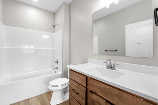 607 Northwood Place, Janesville, MN 56048