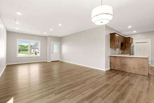 607 Northwood Place, Janesville, MN 56048