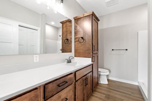 607 Northwood Place, Janesville, MN 56048