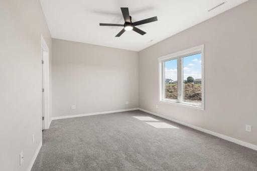 607 Northwood Place, Janesville, MN 56048