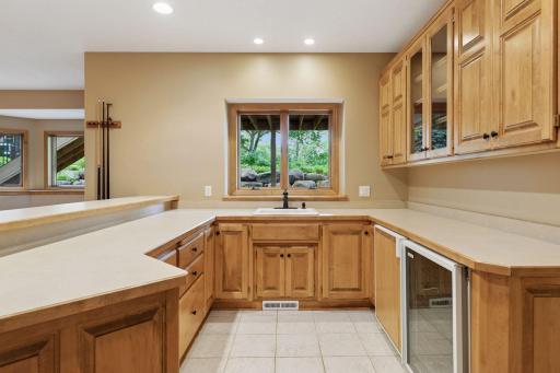 2 Bent Tree Lane, North Oaks, MN 55127