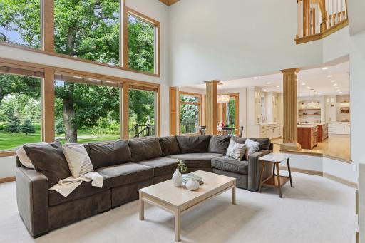 2 Bent Tree Lane, North Oaks, MN 55127