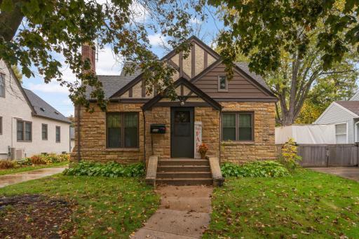 955 Cherokee Avenue, Saint Paul, MN 55118