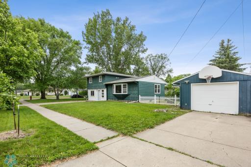 2702 2nd Street N, Fargo, ND 58102