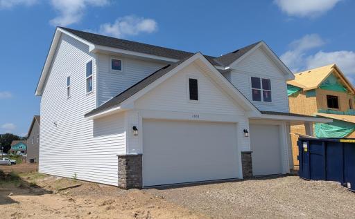 3908 Helmo Avenue N, Oakdale, MN 55128