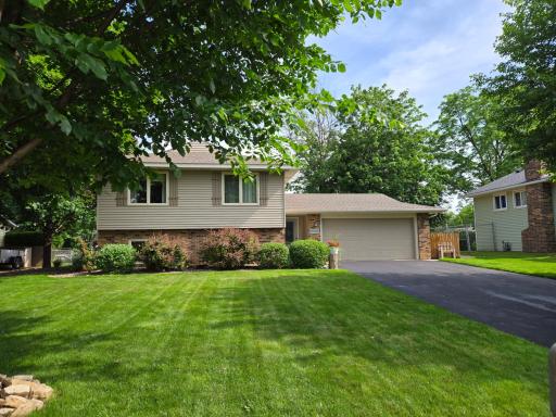 8940 90th Street S, Cottage Grove, MN 55016