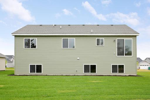 37570 Greenwich Court, North Branch, MN 55056