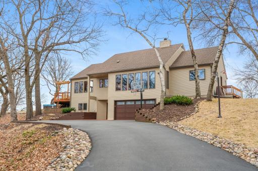 8440 Delaney Court, Inver Grove Heights, MN 55076