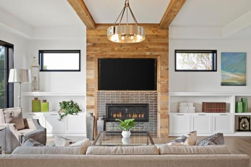 305 Old Wildwood Road, Mahtomedi, MN 55115
