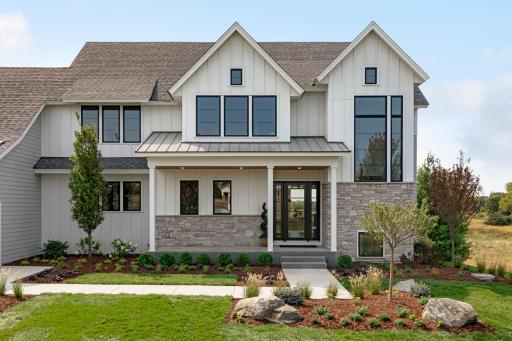 305 Old Wildwood Road, Mahtomedi, MN 55115