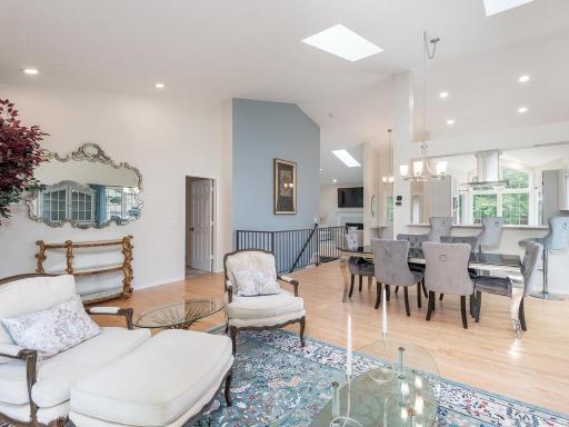 17472 Frondell Court, Eden Prairie, MN 55347