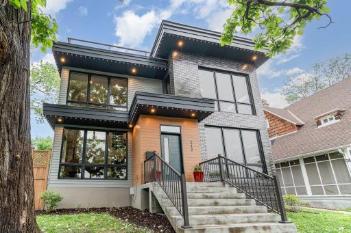 212 Oliver Avenue S, Minneapolis, MN 55405