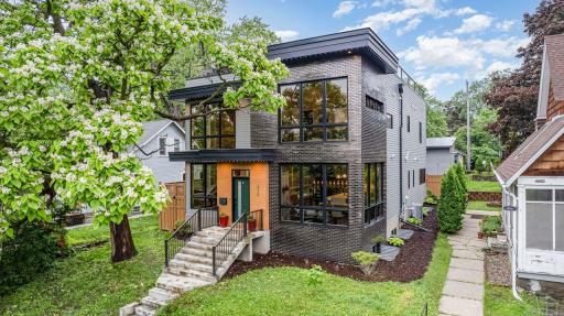 212 Oliver Avenue S, Minneapolis, MN 55405