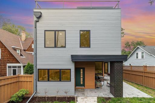 212 Oliver Avenue S, Minneapolis, MN 55405