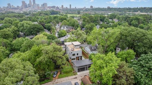 212 Oliver Avenue S, Minneapolis, MN 55405