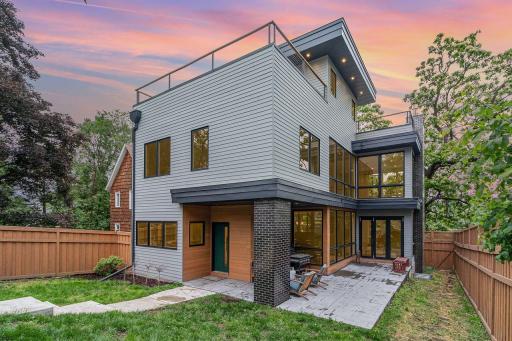 212 Oliver Avenue S, Minneapolis, MN 55405