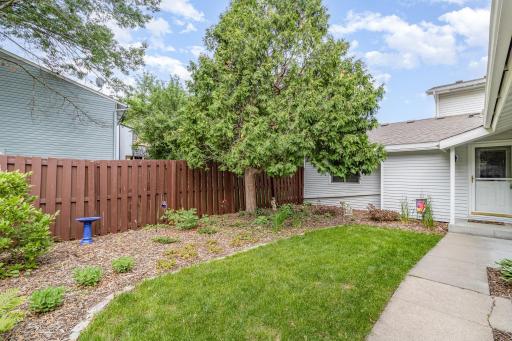 7880 Rimbley Road, Woodbury, MN 55125