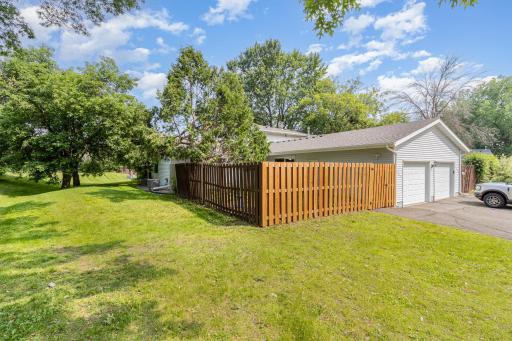 7880 Rimbley Road, Woodbury, MN 55125