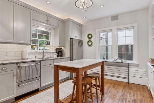 4906 Bruce Avenue, Minneapolis, MN 55424