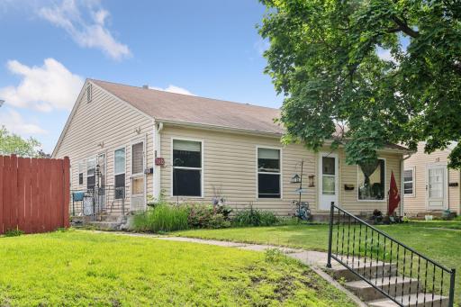 3810 Regent Avenue North - Spacecrafting - 0001.jpg