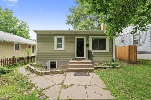 4229 5th Street NE, Minneapolis, MN 55421
