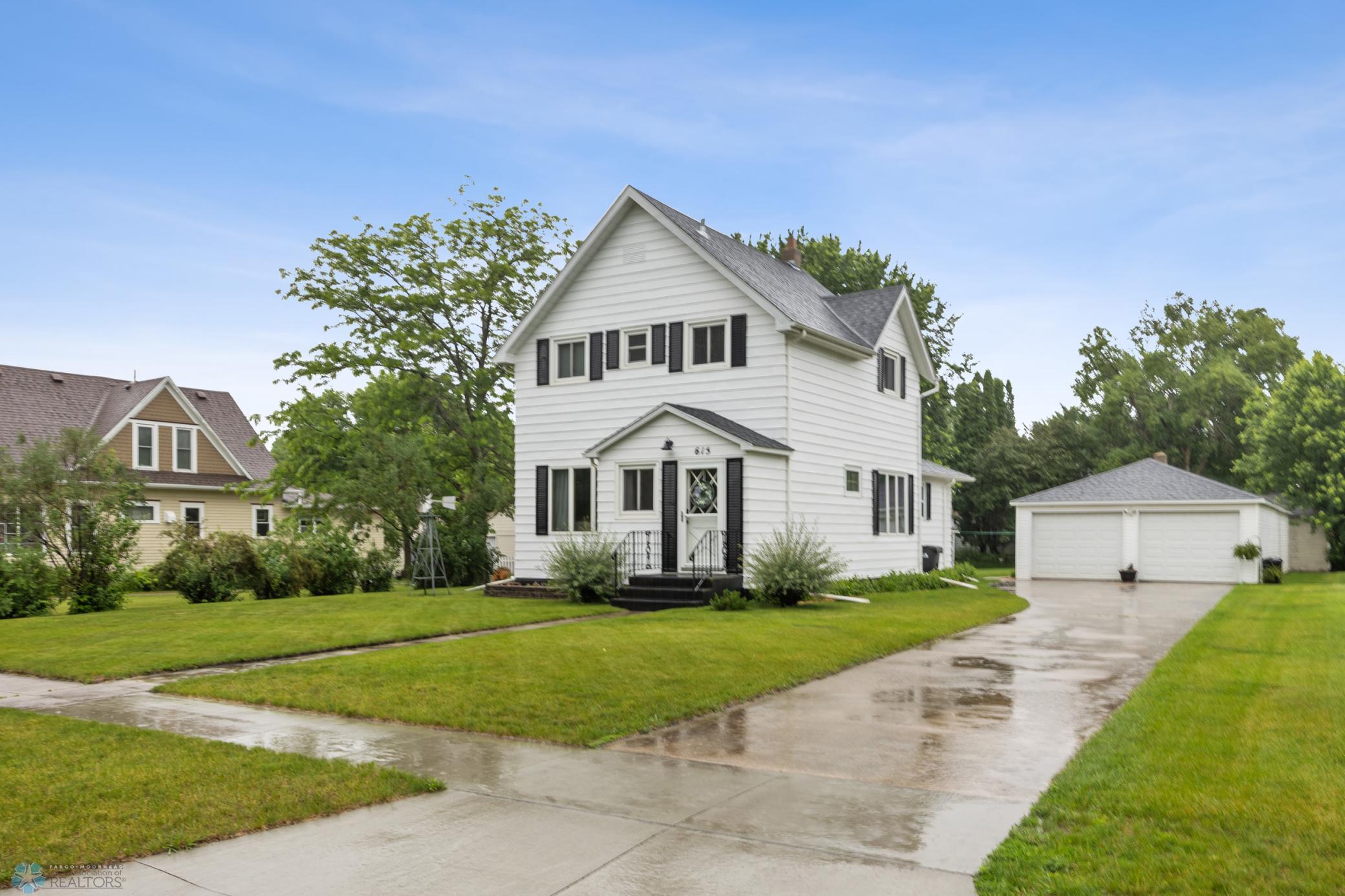 Front House & Driveway view