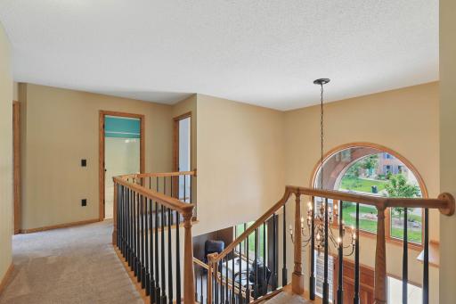 17-web-or-mls-121-Wexford-Heights-Dr-17.jpg
