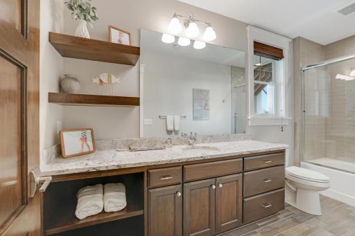 2468 Woods Drive, Victoria, MN 55386