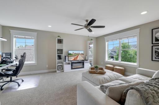 2468 Woods Drive, Victoria, MN 55386