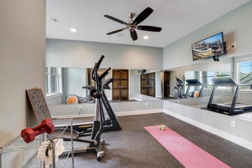 2468 Woods Drive, Victoria, MN 55386