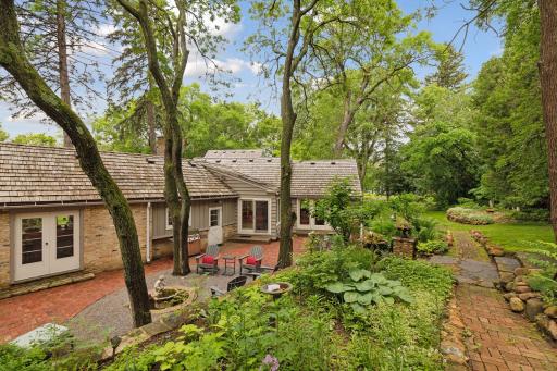 11155 Mill Run, Minnetonka, MN 55305