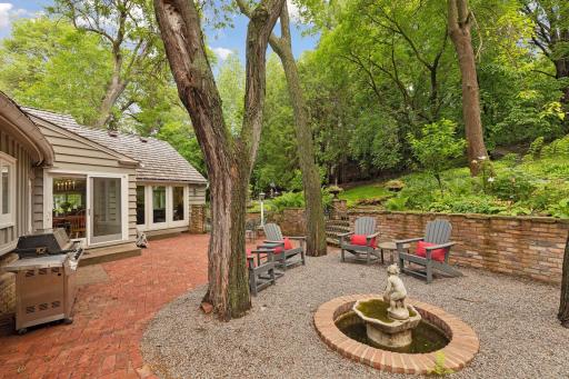 11155 Mill Run, Minnetonka, MN 55305