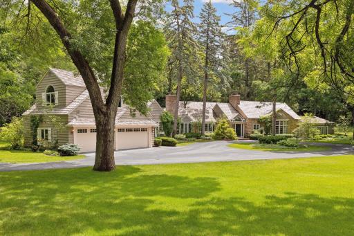 11155 Mill Run, Minnetonka, MN 55305