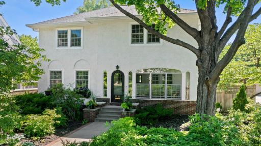 1925 Girard Avenue S, Minneapolis, MN 55403
