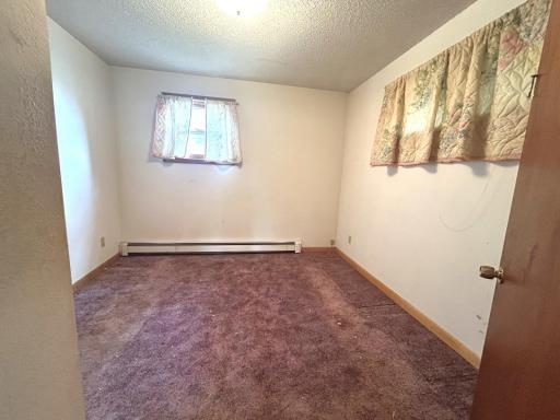 302 State Avenue S, Warroad, MN 56763