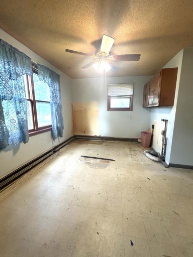 302 State Avenue S, Warroad, MN 56763