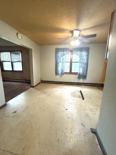 302 State Avenue S, Warroad, MN 56763