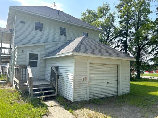 302 State Avenue S, Warroad, MN 56763