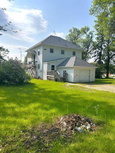 302 State Avenue S, Warroad, MN 56763