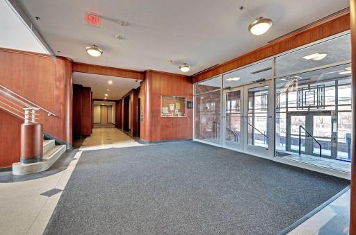 111 E Franklin Avenue, 215, Minneapolis, MN 55404