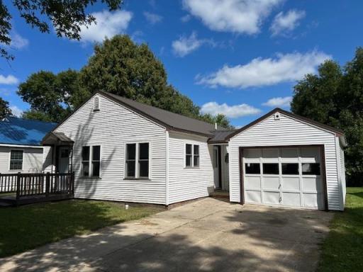 206 W 3rd Street, Minneota, MN 56264