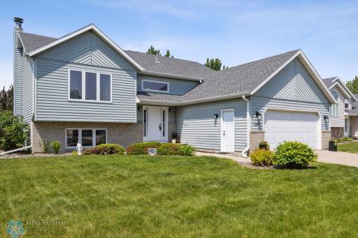 2819 33rd Street S, Fargo, ND 58103